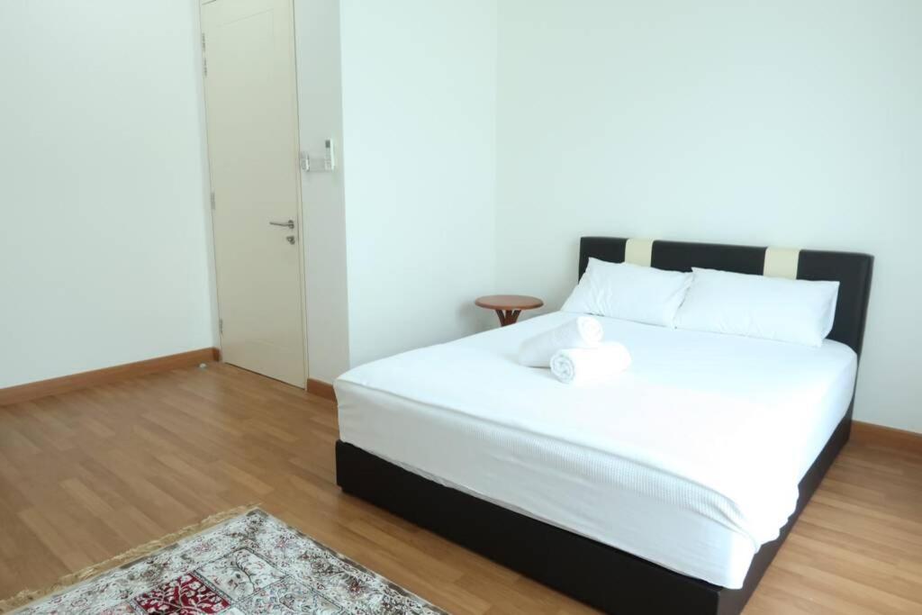 Promo Private Luxurious Nilai Vacation Home Kültér fotó