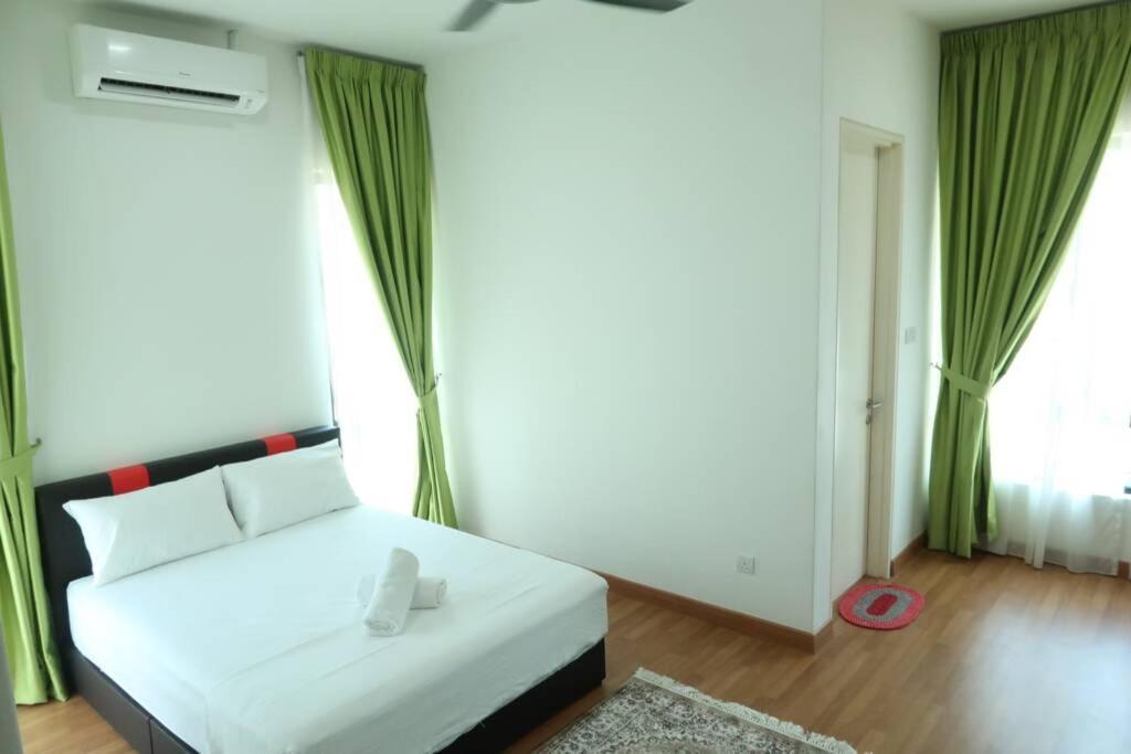 Promo Private Luxurious Nilai Vacation Home Kültér fotó