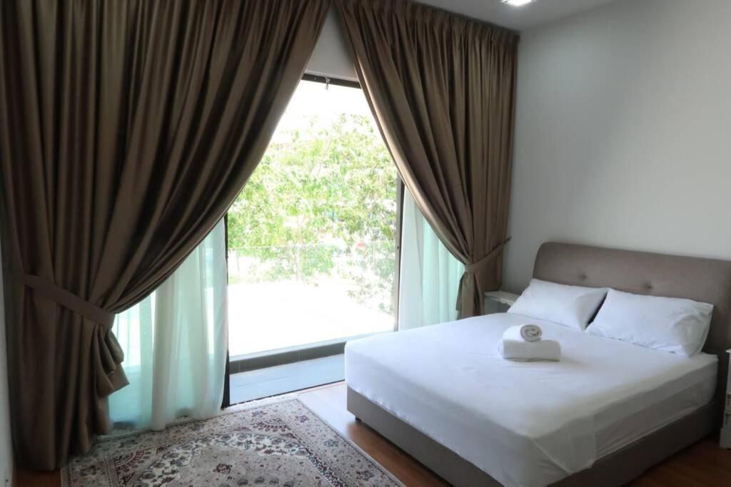 Promo Private Luxurious Nilai Vacation Home Kültér fotó