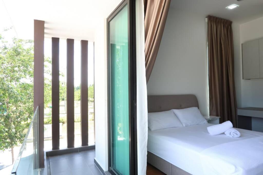 Promo Private Luxurious Nilai Vacation Home Kültér fotó