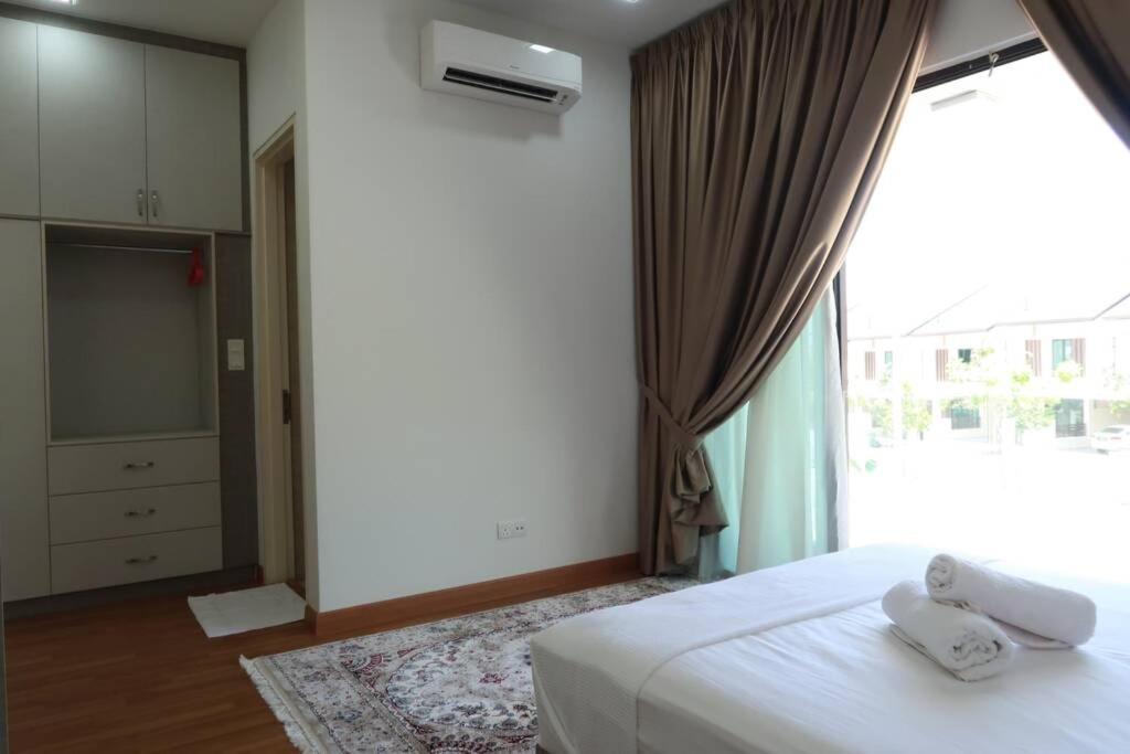 Promo Private Luxurious Nilai Vacation Home Kültér fotó